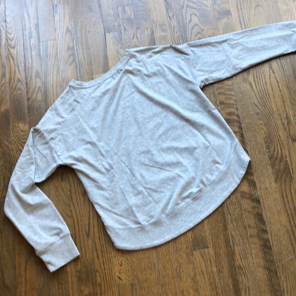 Love by GAP Hi-Lo Sweatshirt - Picture 3 of 3